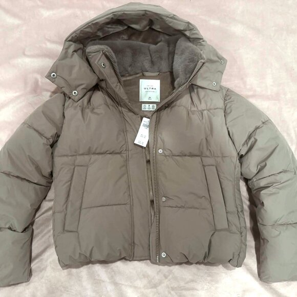 A&F Ultra Collection Removable Hood Puffer Jacket NEW - Picture 2 of 3
